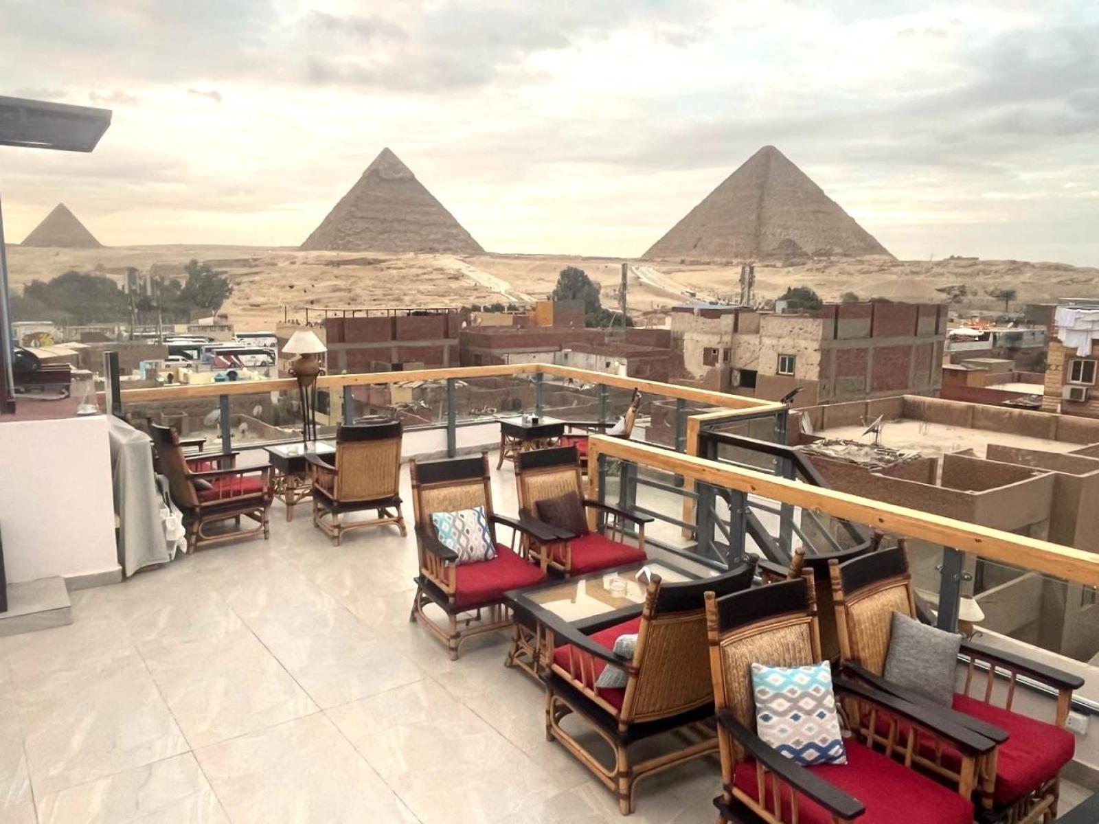 Nun Pyramids Inn Kafrat al Jabal Exterior photo