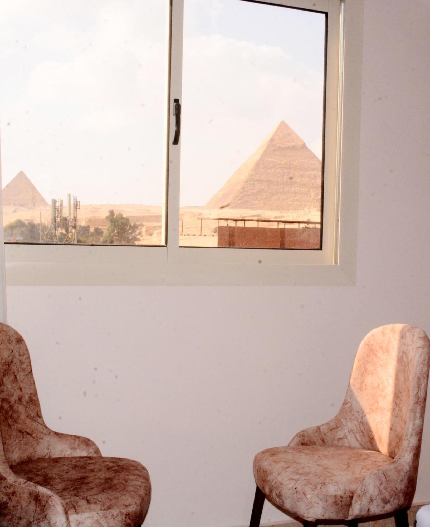 Nun Pyramids Inn Kafrat al Jabal Exterior photo